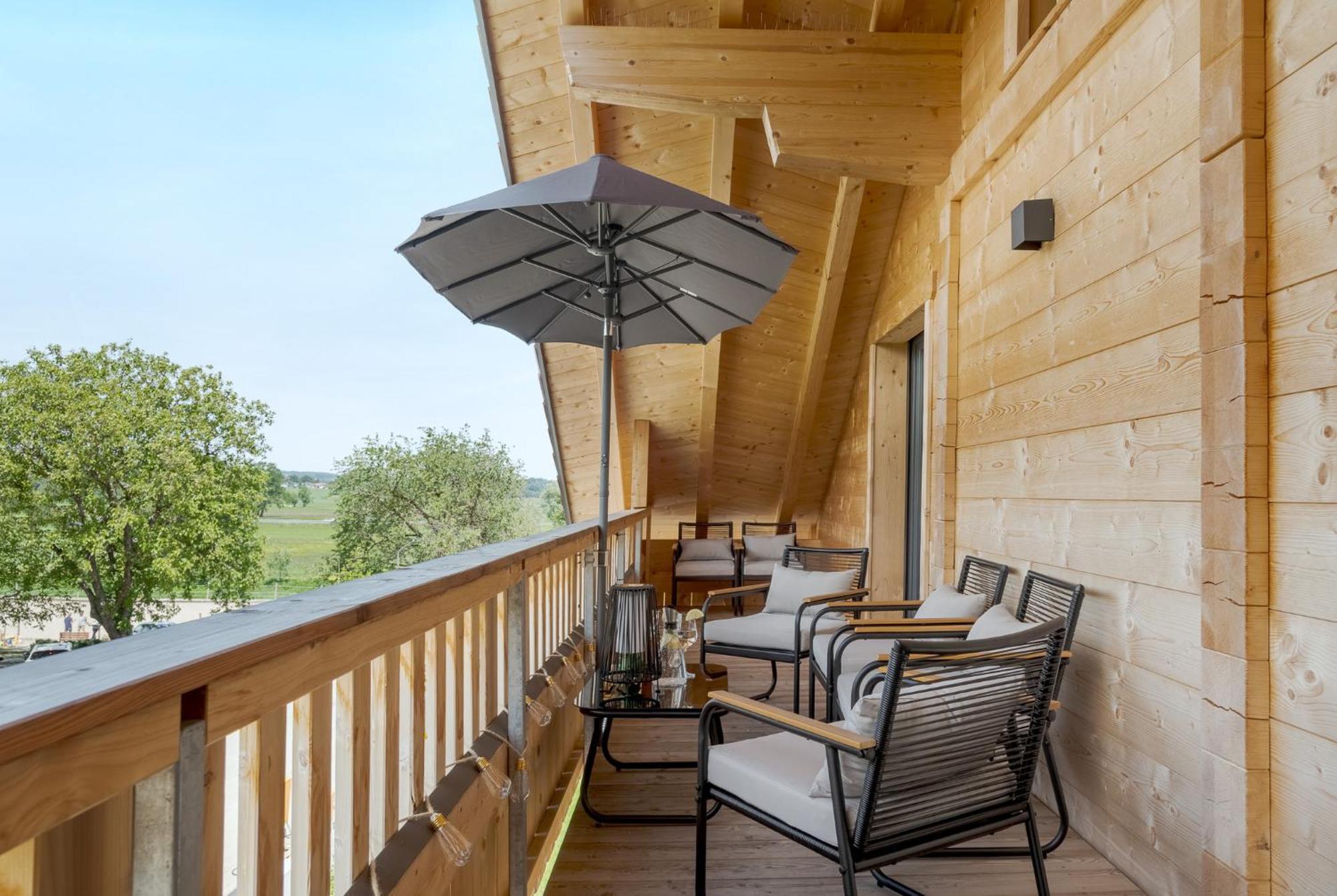 Fenjoy: Ferienapartment Mit Bergblick / Balkon / Bbq Bernau am Chiemsee Exterior photo